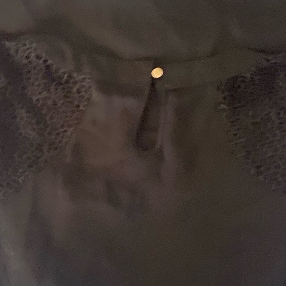 TANIB BLACK DRESS WITH FLORAL LACE CUT OUT SLEEVES SIZE SMALL - Picture 5 of 6